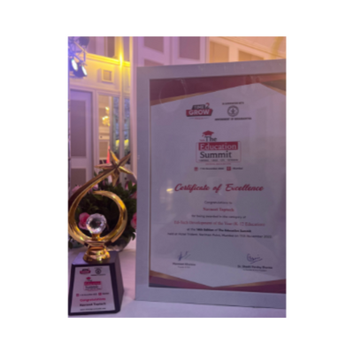Navneet Toptech - Awards - Ed- Tech Development of the year (K-12 education) Awarded by the 14th edition of the Education Summit Awards
